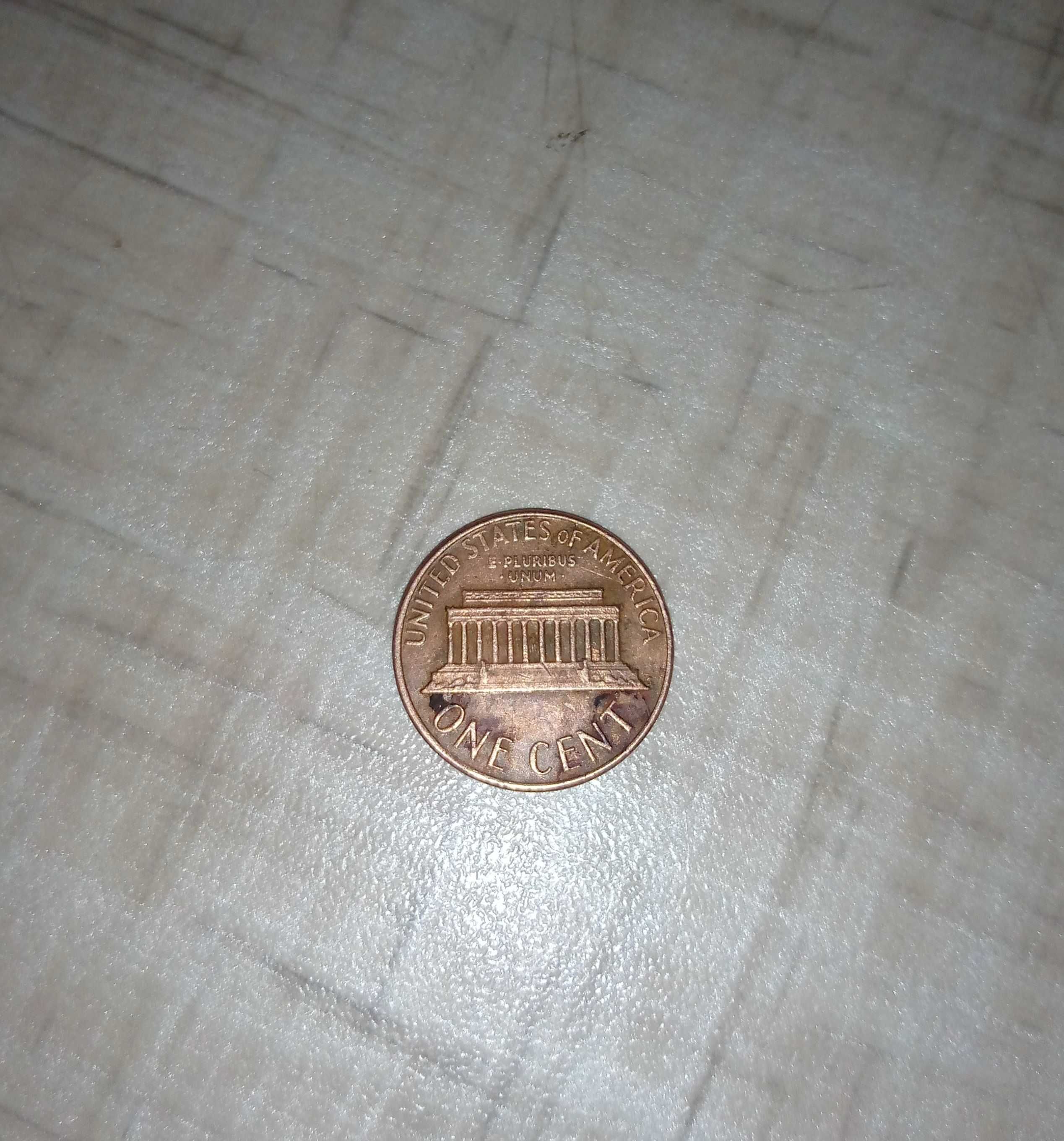 Монета One cent 1975 Liberty року(перевертиш)