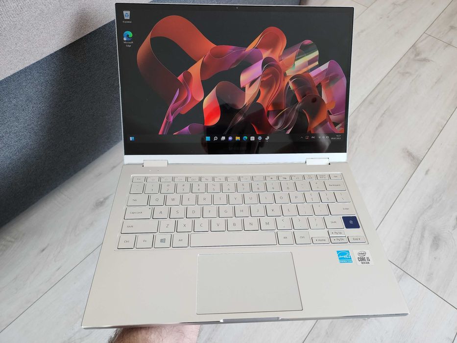 Samsung Galaxy Book Alpha X360 13.3" QLED i5-10210U 8GB 256GB SSD