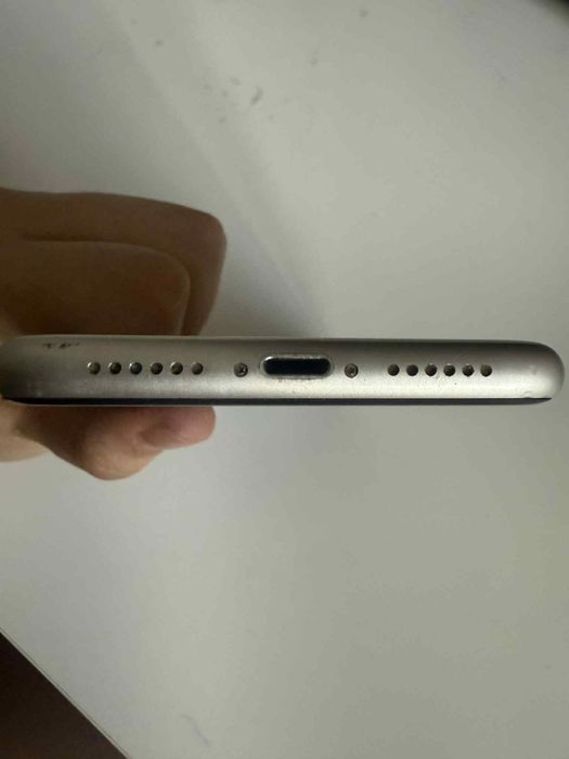 iPhone 11 128gb  biały