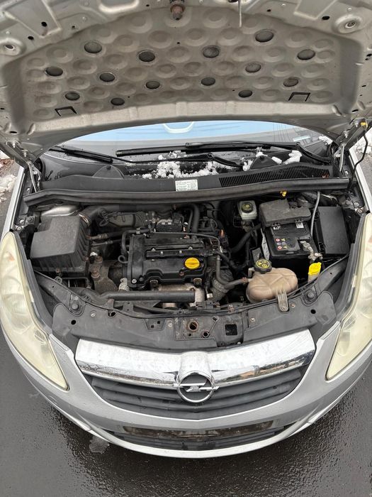 Opel Corsa D 1.0  177tyś 5 drzwi KLIMA