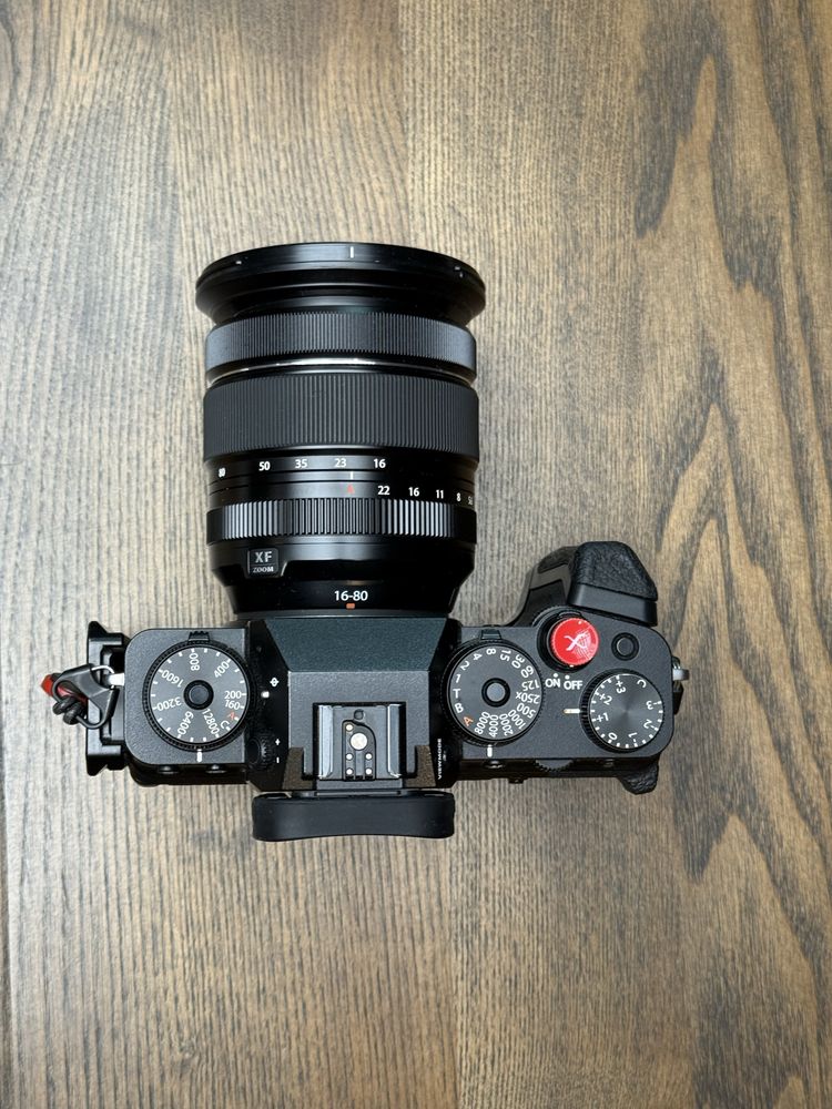 Pack Fujifilm X-T4 + lentes 16-80mm + 35mm + 56mm