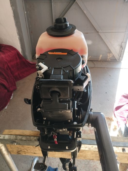 Лодочний мотр  5 дватакта.