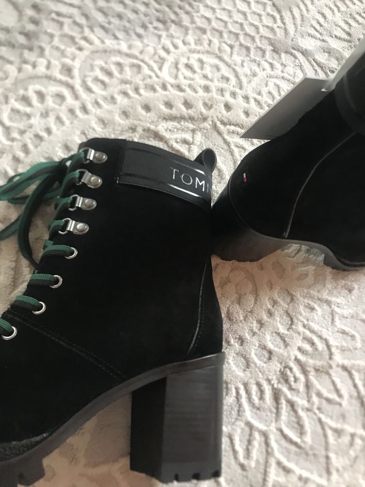 Botki Buty  39 Tommy HILFIGER NOWE Połowa Ceny