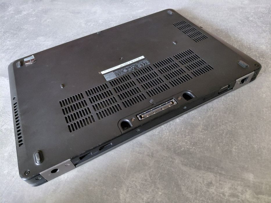 ТОП бюджетний варіант Ноутбук Dell 5470