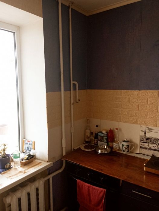 Продам 1-кімнатну квартиру вул. Алматинська 34