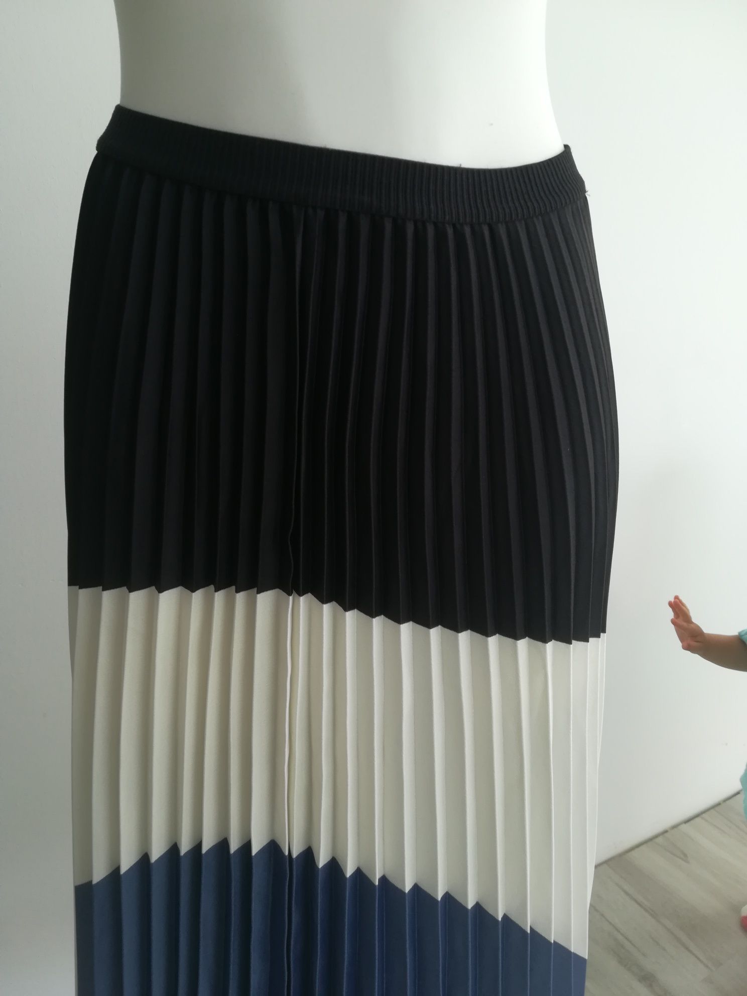 Nowa plisowana spódnica H&M rozmiar 36