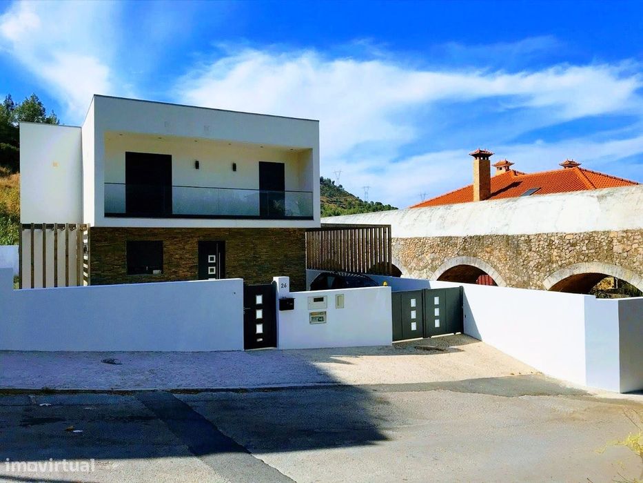 Excelente Moradia T3 à venda na Castanheira do Ribatejo