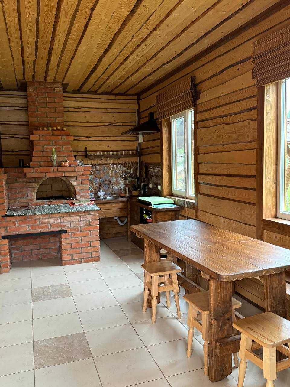 Будиночок в карпатах "Карпатська Світлиця"