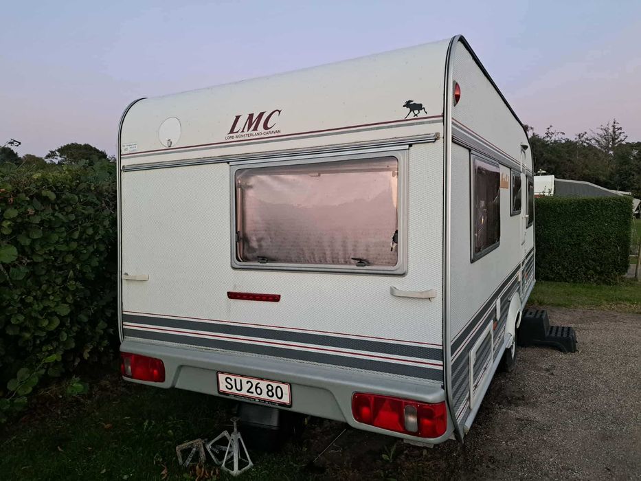 Przyczepa kempingowa LMC 500RD 2002r. Super stan Markiza