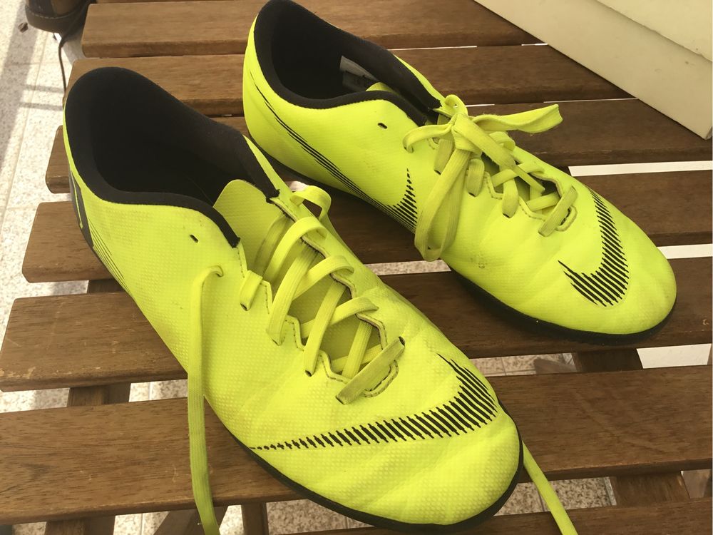 Sapatilhas Nike Mercurial nº 40