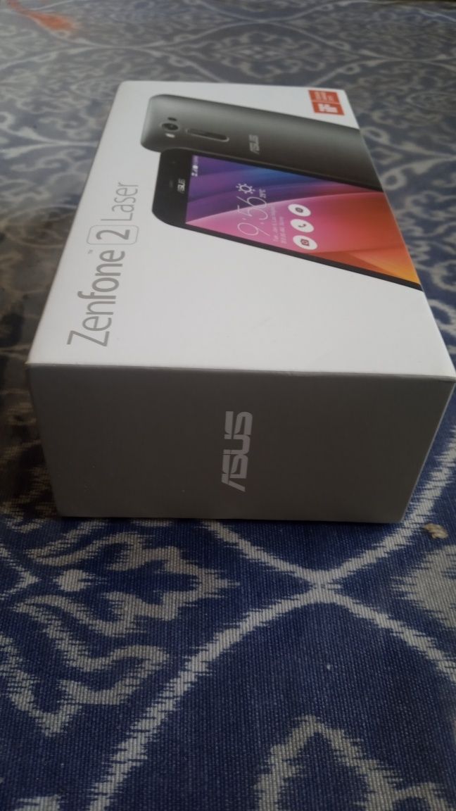 Смартфон ASUS ZenFone 2 Laser ZE551KL - ідеальний стан