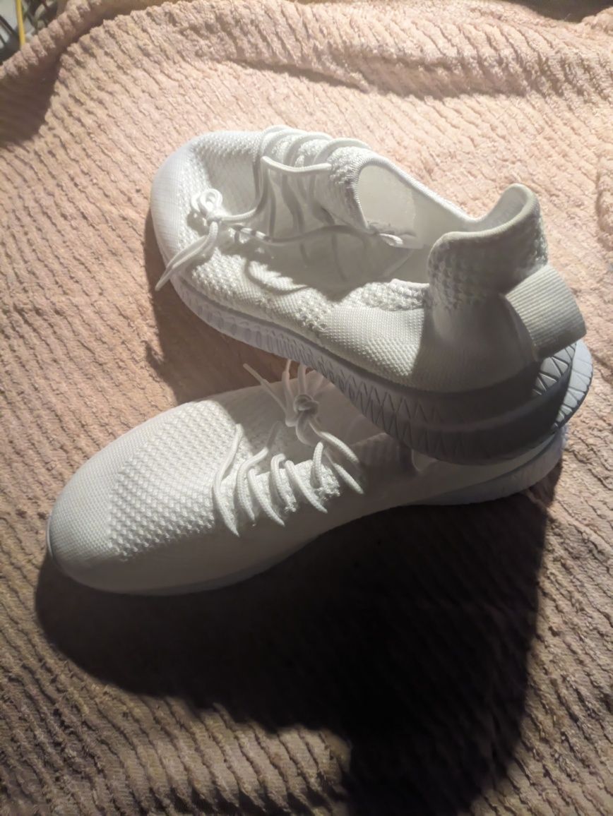 TENIS peso pluma