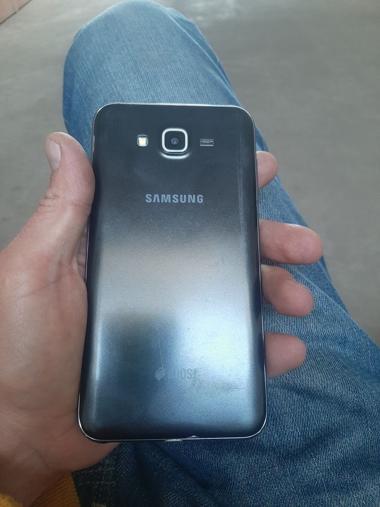 Samsung j7 \ 16g