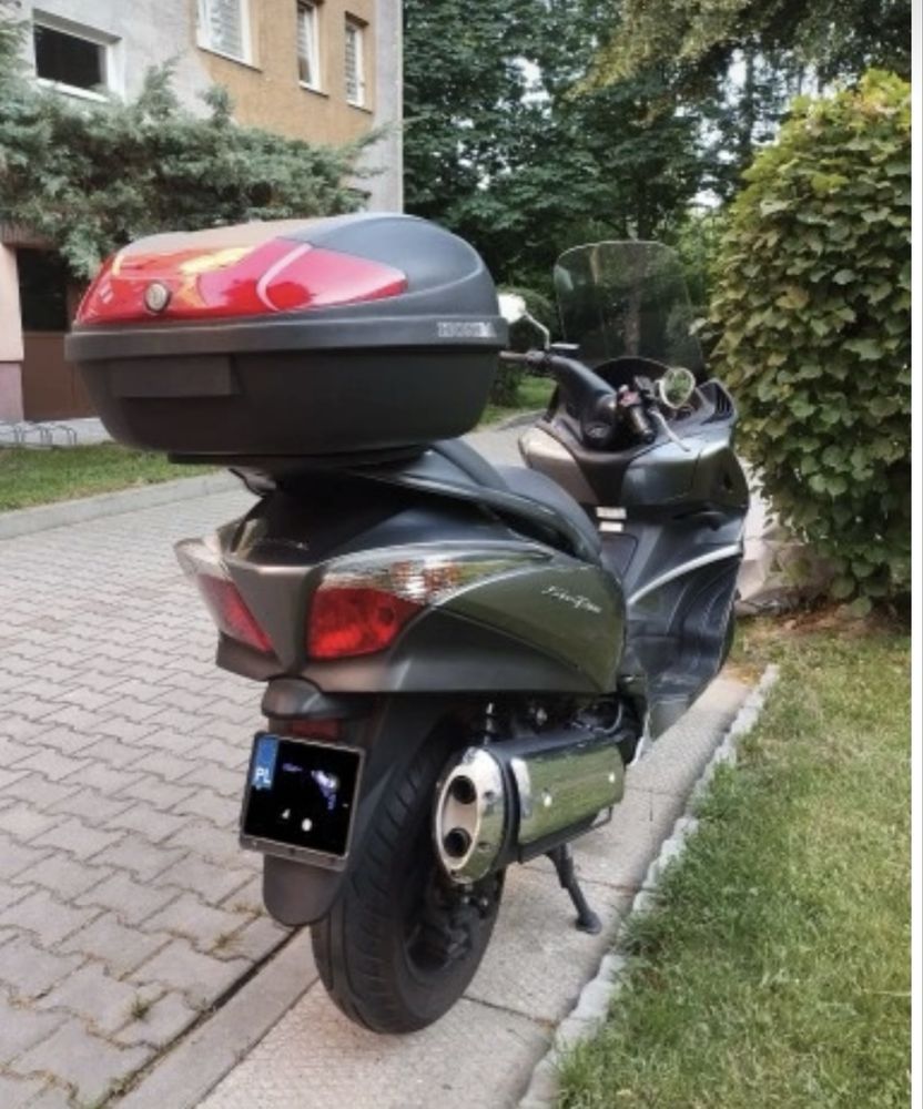Skuter Honda SW-T400