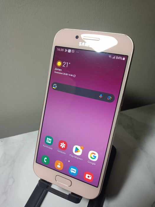 Мобільний телефон Samsung galaxyA3 2017