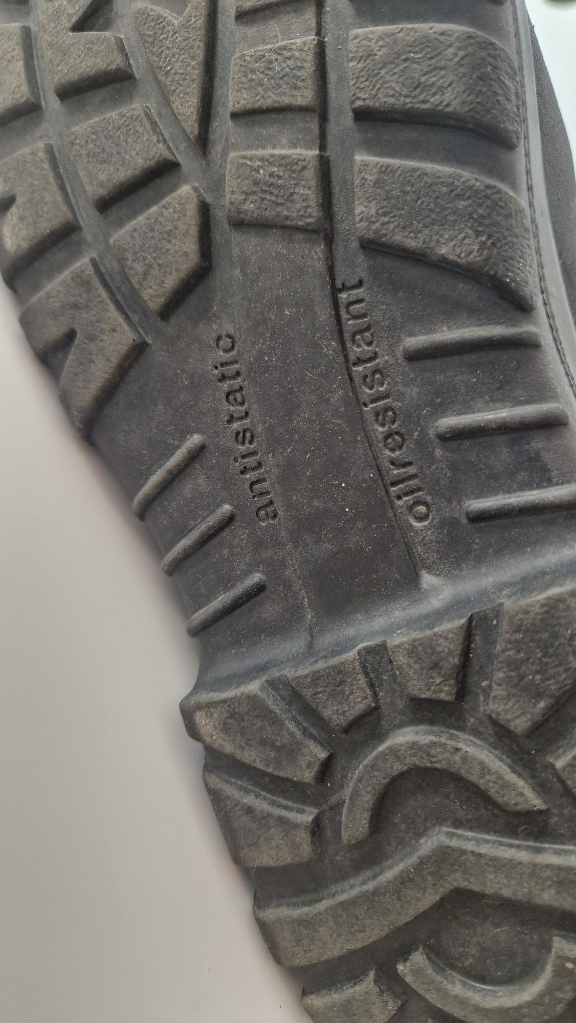 Buty wysokie Protektor Grom Plus T r 44 czarne