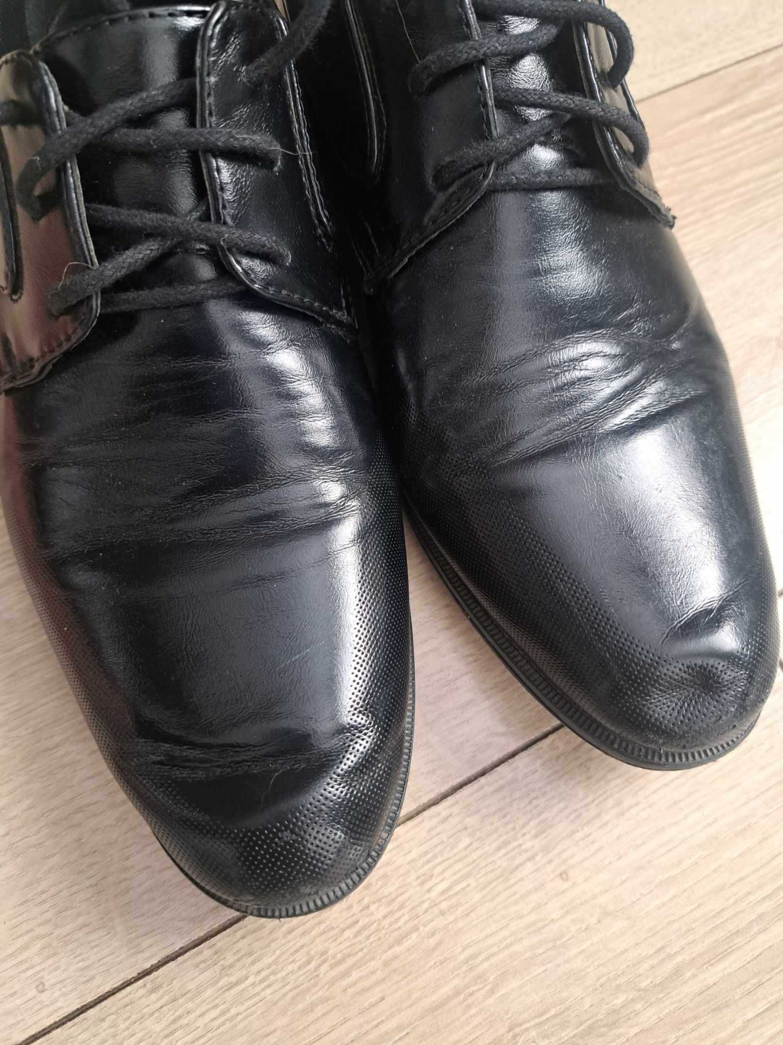 Buty chłopiec komunia r. 34