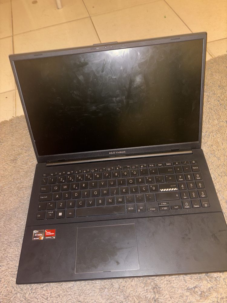 Computador portatil Asus