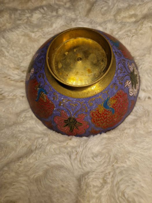 Taça decorativa em latão indiana pintada à mão