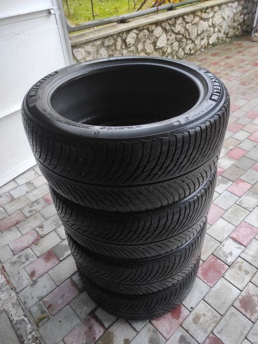 265/40/19 Michelin Alpin 5