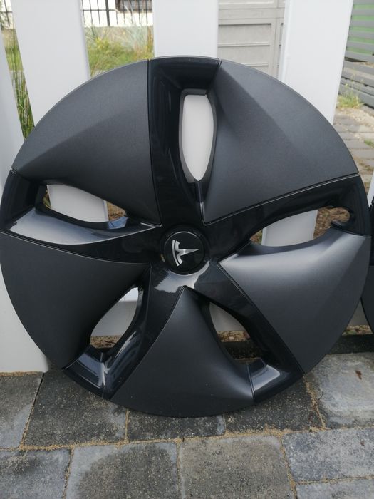 Tesla - Kołpaki/nakładki 18'