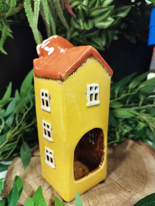 Domek kamienica na tealighty wys. 17.5 cm