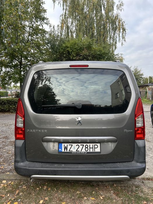 Sprzedam Peugeota Partnera w dobrym stanie, silnik 1.6.