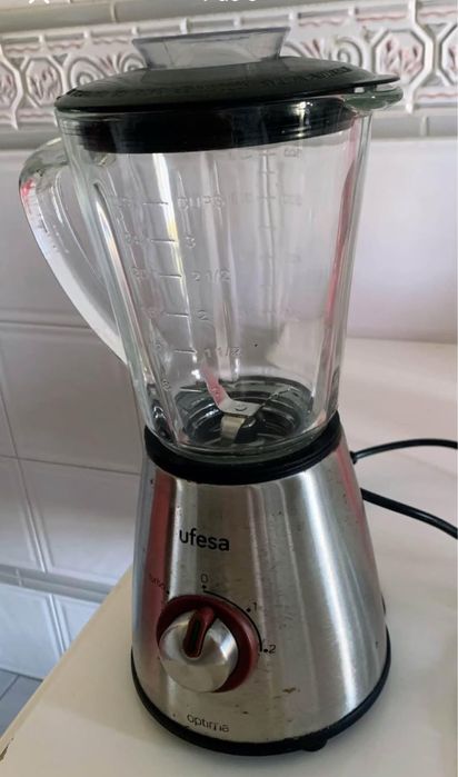 Liquidificadora Ufesa Optima – jarro de vidro
