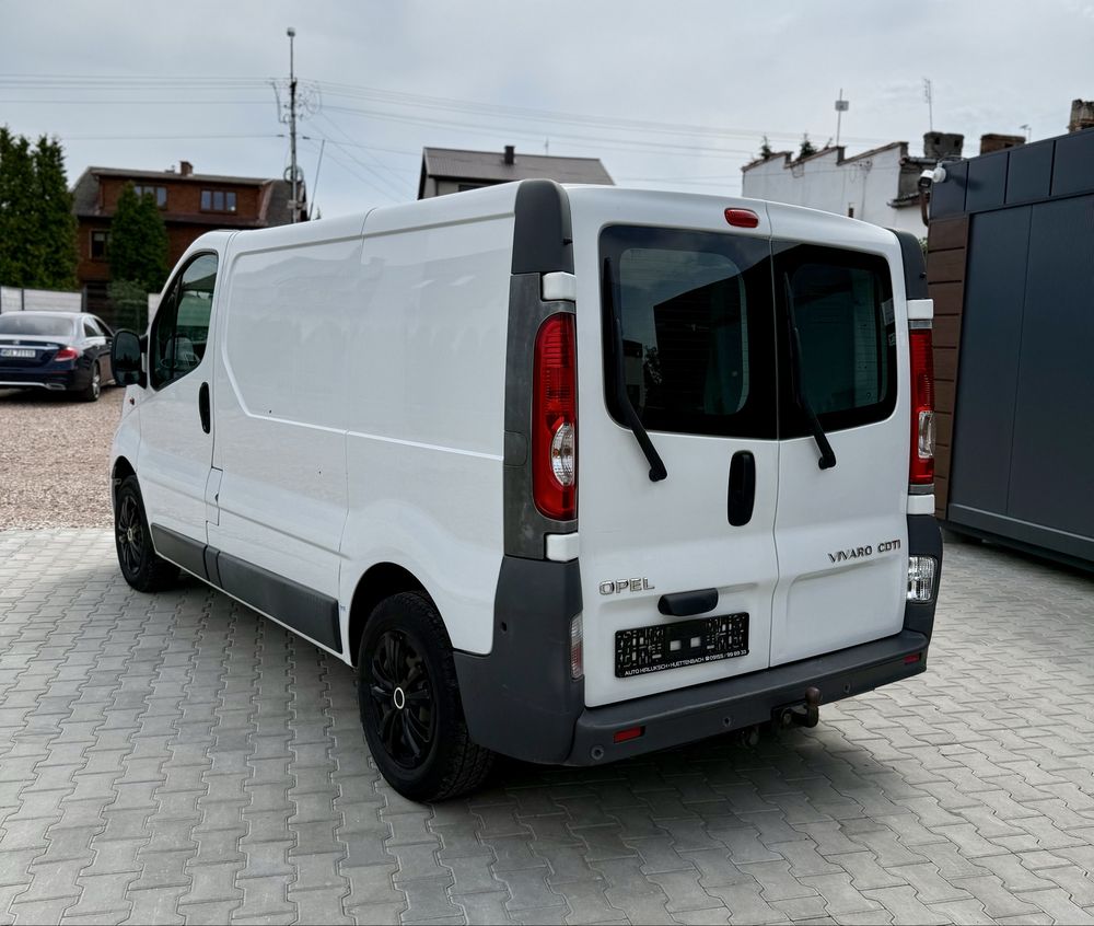 Opel Vivaro 2011 2.0 diesel