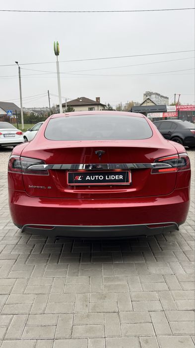 Tesla Model Тесла Модель S 2013 р 60кВт Запас ходу 300 км Автомат