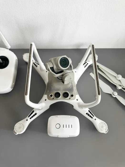 Dron Phantom 4 pro Dji czujniki przeciwzderzeniowe
