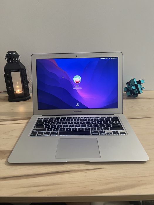 MacBook Air 13" em ótimo estado