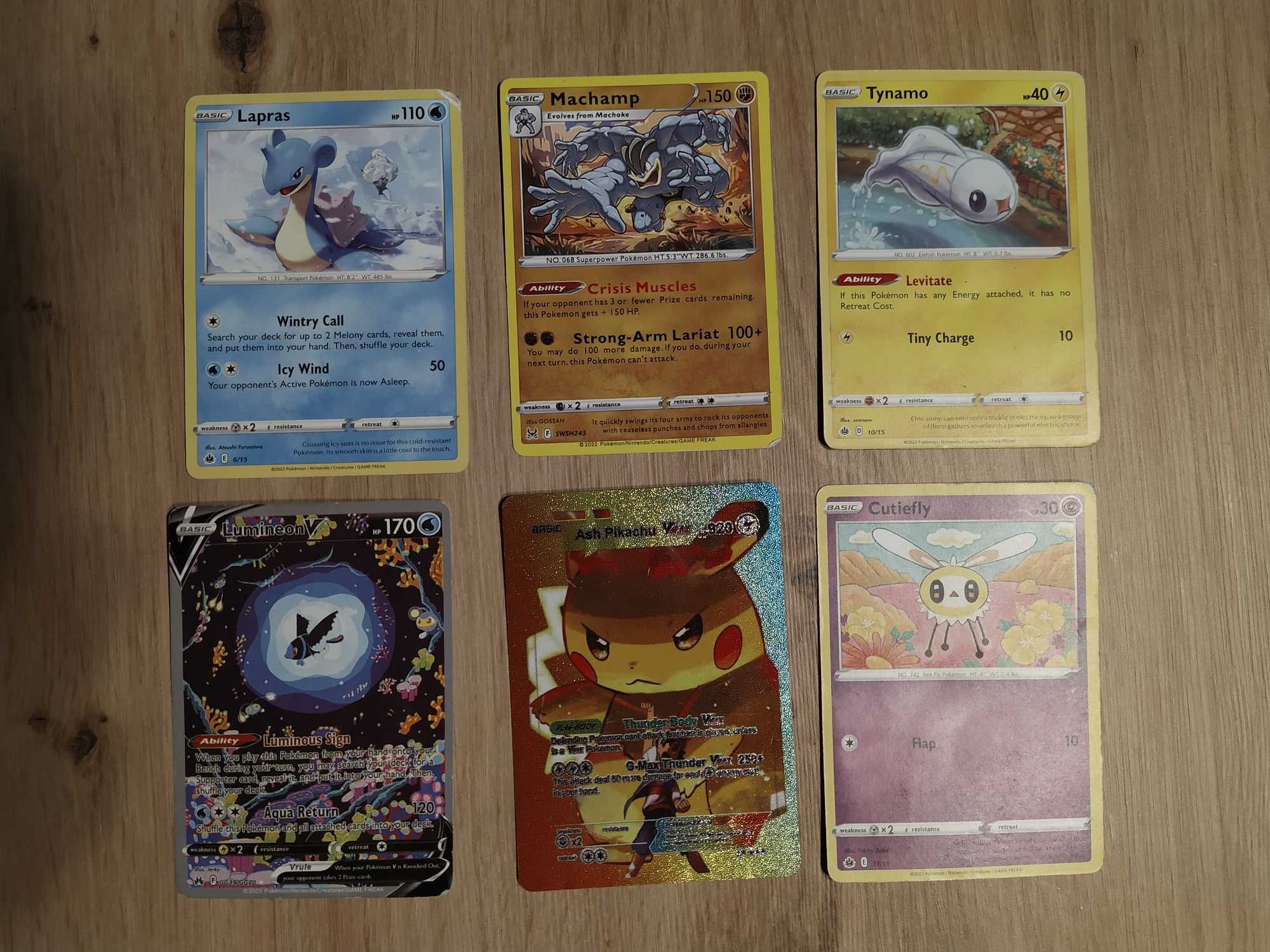 Karty Pokemon + pokedeks + naklejki