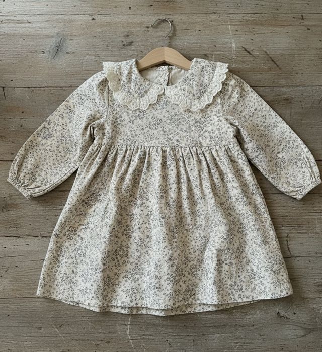 Przepiękna sukienka z kołnierzykiem w kwiaty  z haftem boho retro 116