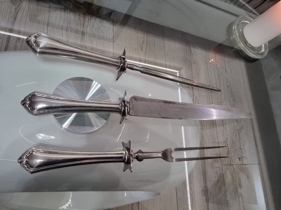 Posrebrzany i sygnowany zestaw sztućców