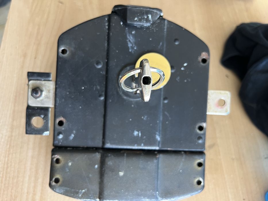 Fechadura com uma chave