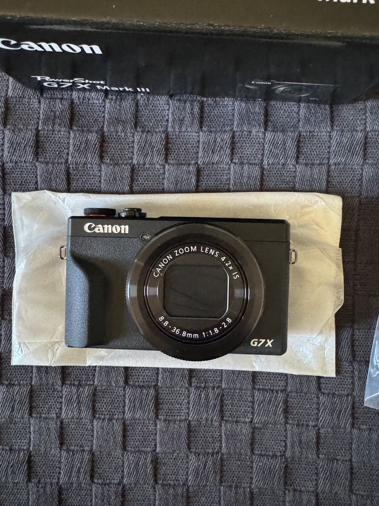 Canon PowerShot G7X Mark III