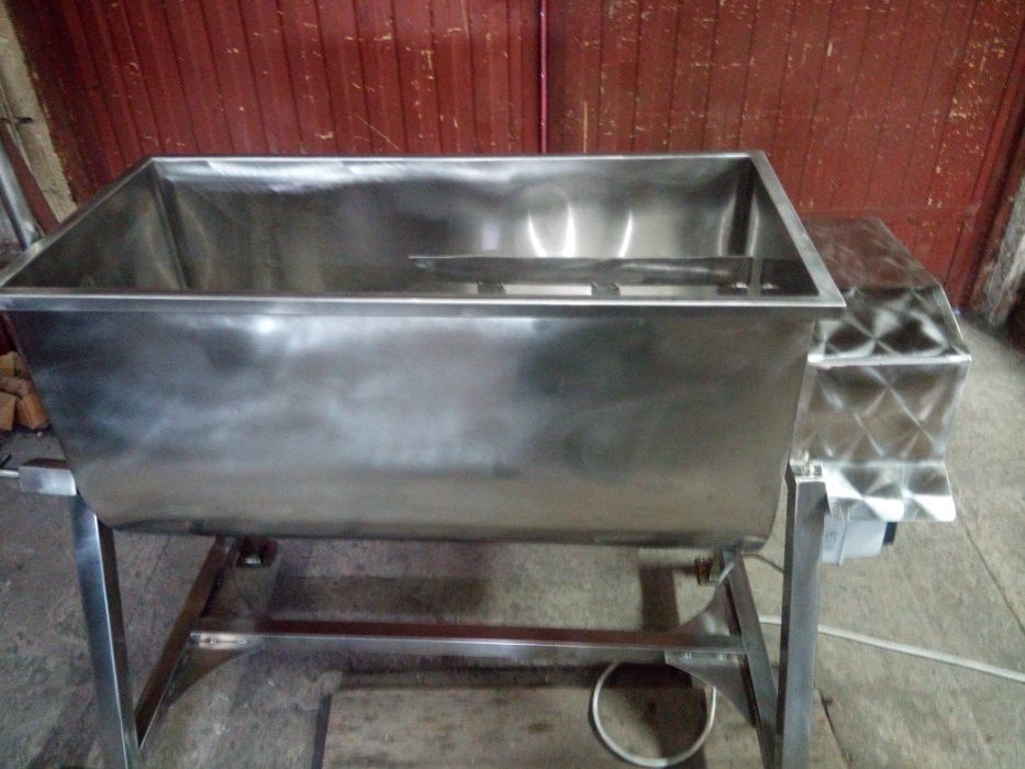 Mieszałka do mięsa 100kg 140L