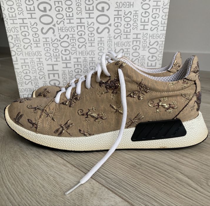 Hegos damskie sneakersy beżowo złote hafty 40