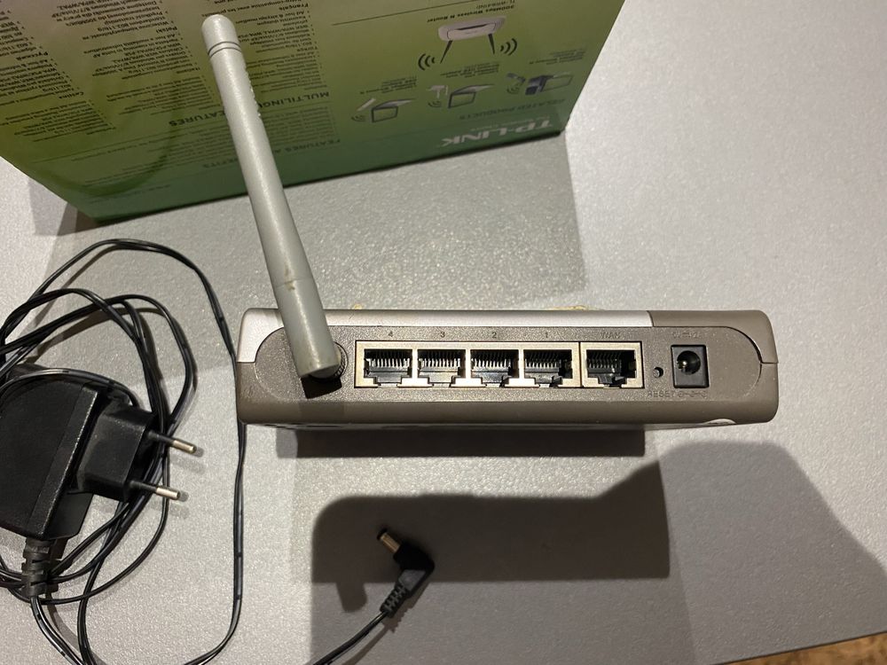 Router D Link model DI-524
