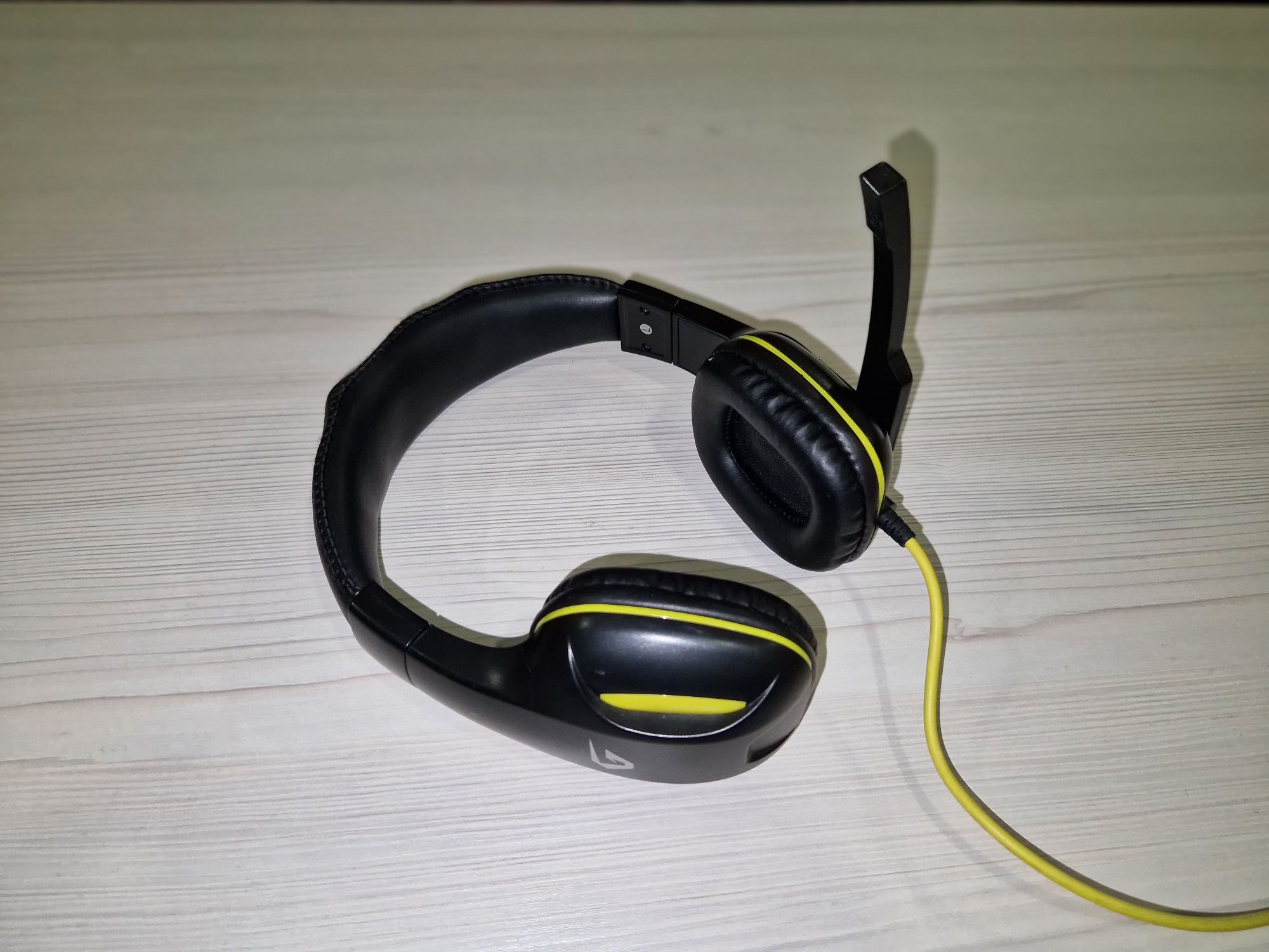 Навушники Gemix W-390 Black/Yellow