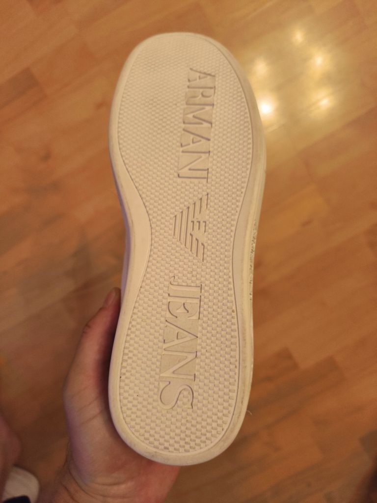 Оригінальні сліпони Armani
