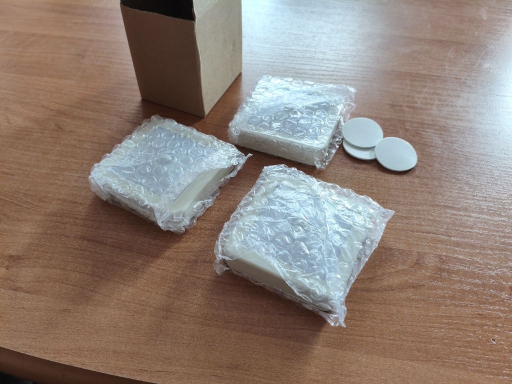 3 lampki z czujnikiem ruchu