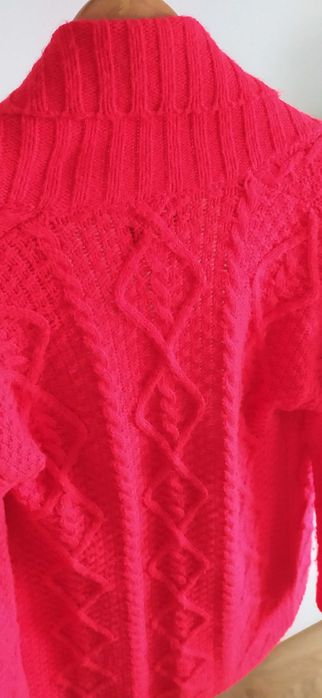 Sweter-kardigan ciepły, otulający