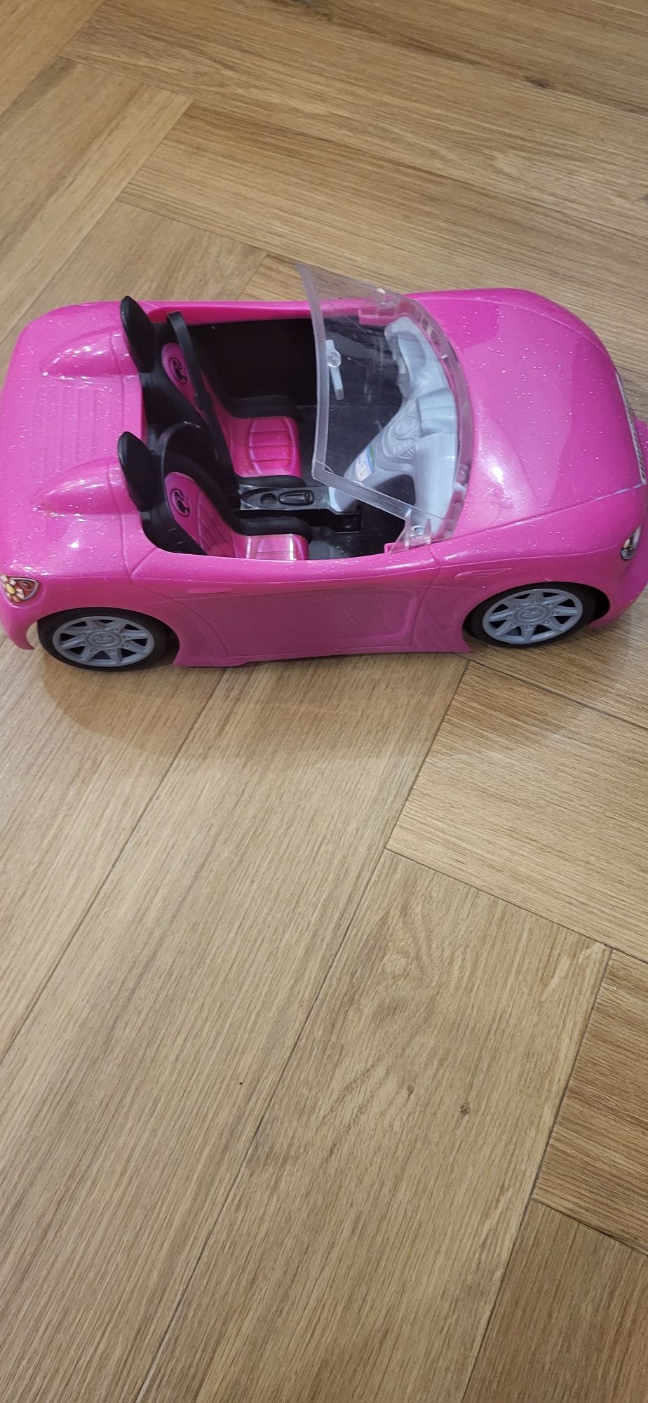 Auto dla Barbi różowe