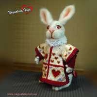 Білий Кролик з Аліси в Країні Чудес, трикотажні інтер'єр іграшки.