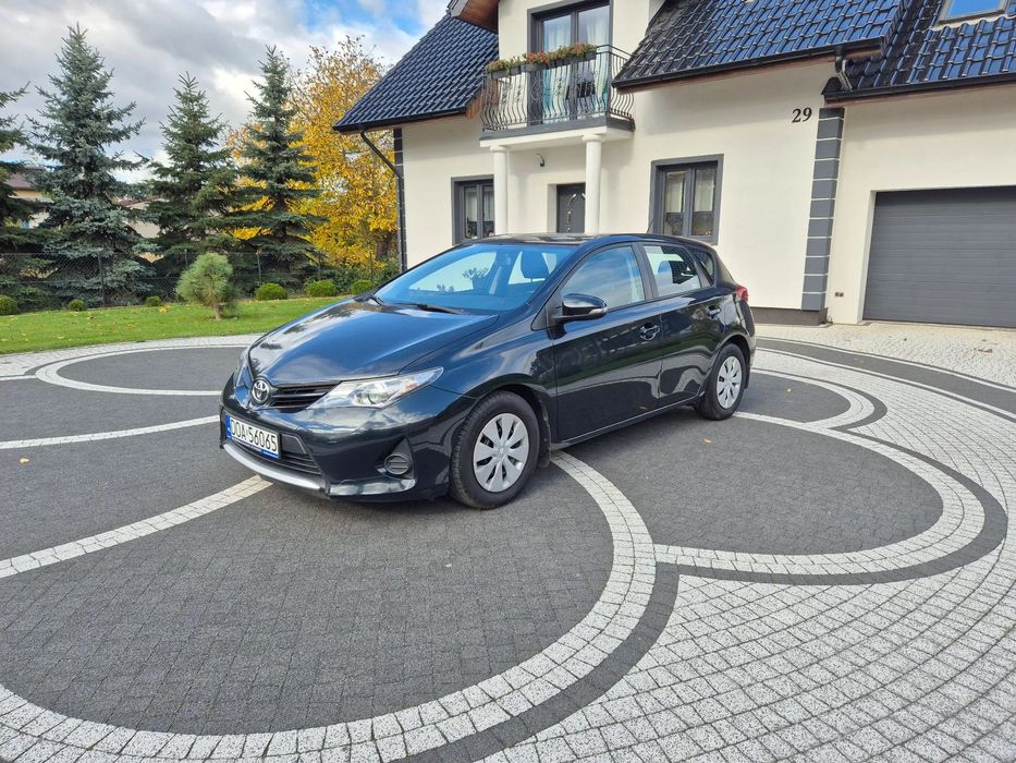 Toyota Auris Toyota Auris Polski salon