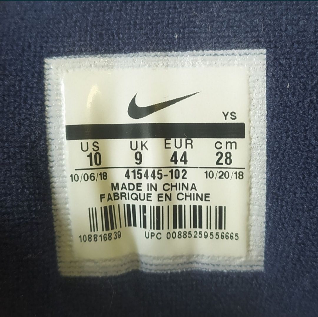 Кросівки Nike Air Monarch IV