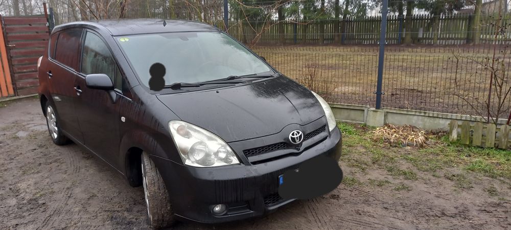 Na części toyota Corolla verso 04-08r d4d 2.0