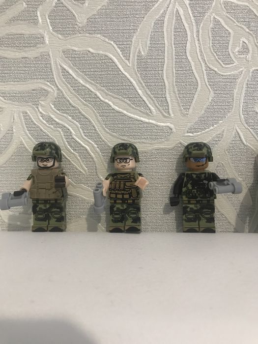 Солдати лего